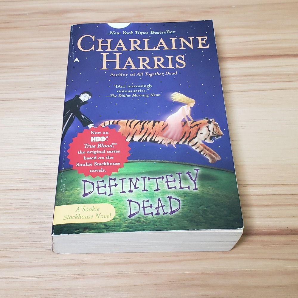 Charlaine Harris Definitely Dead Softcover Book Sookie Stackhouse True Blood